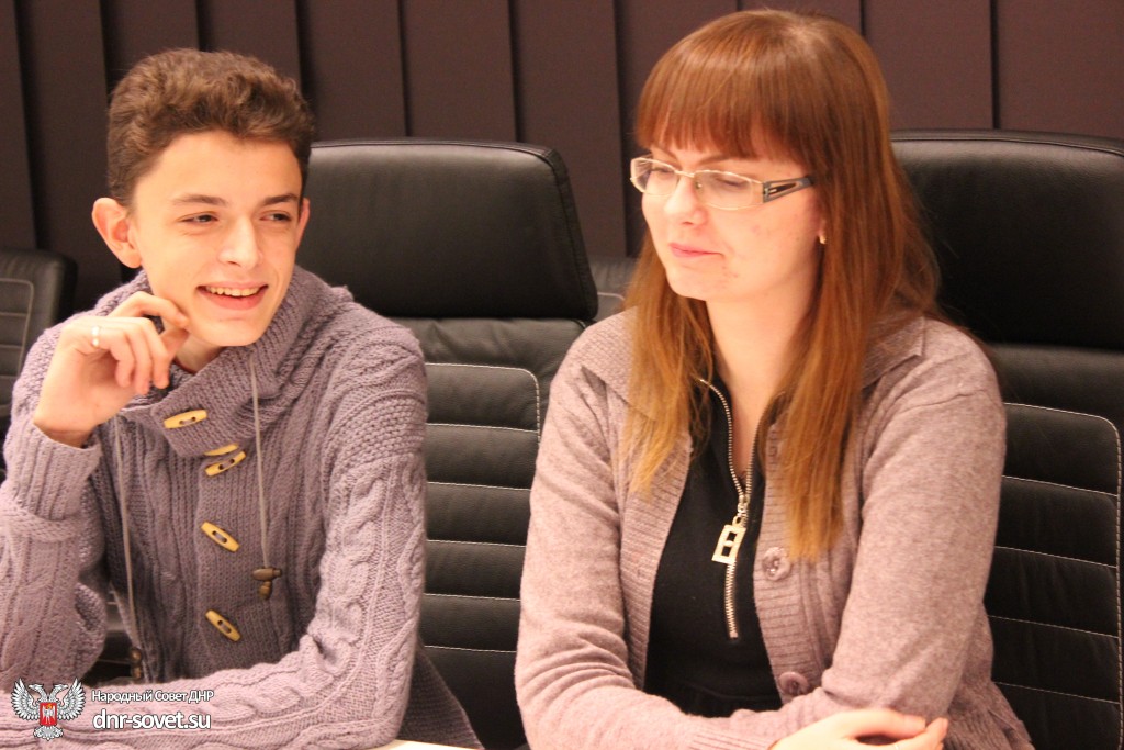 Pushilin&students_001